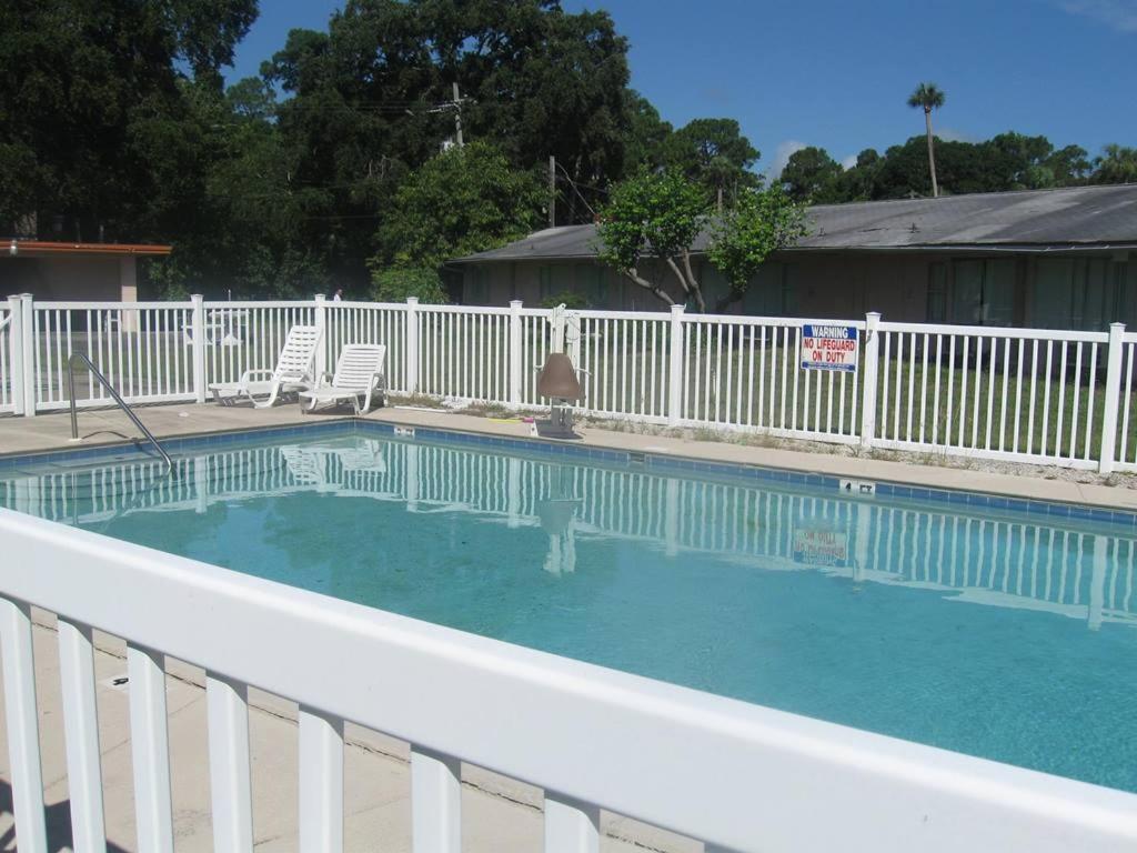 Heritage Inn Daytona Beach Exterior photo