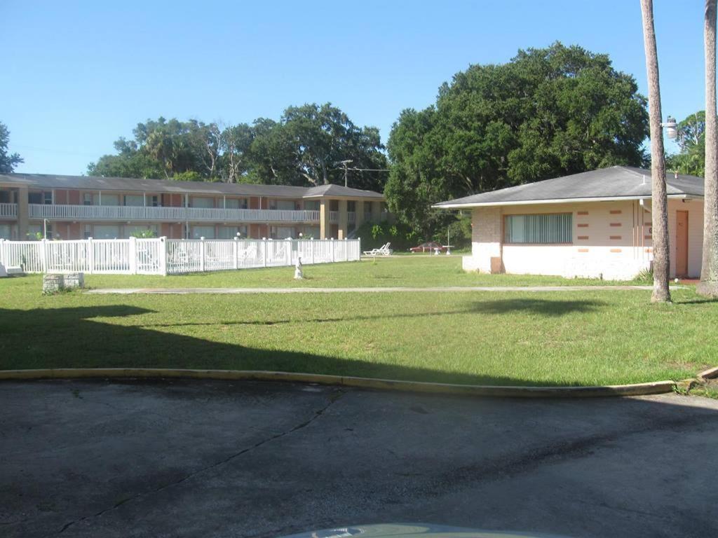 Heritage Inn Daytona Beach Exterior photo